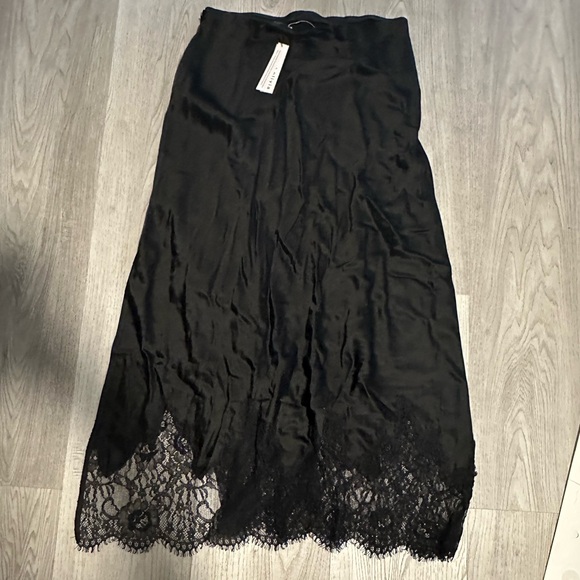 Alice + Olivia Black Lace Skirt - Picture 2 of 4